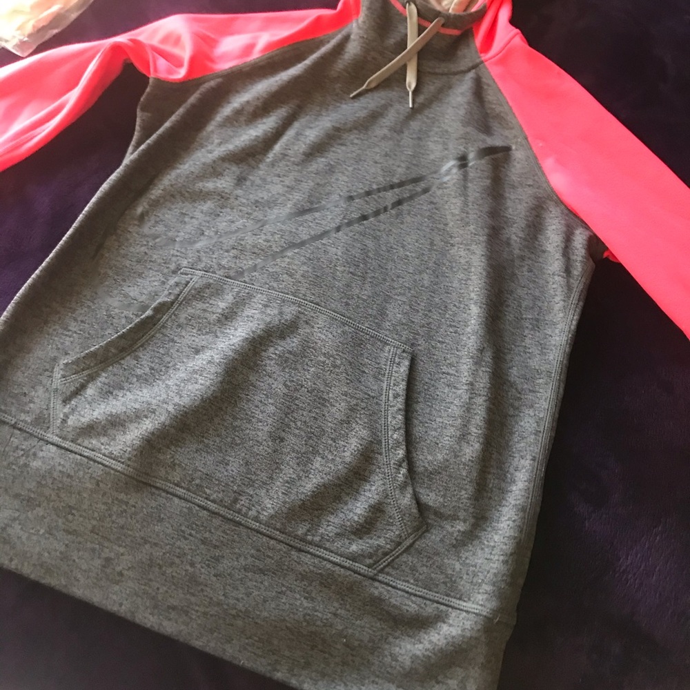 Nike Therma-Fit Sweater